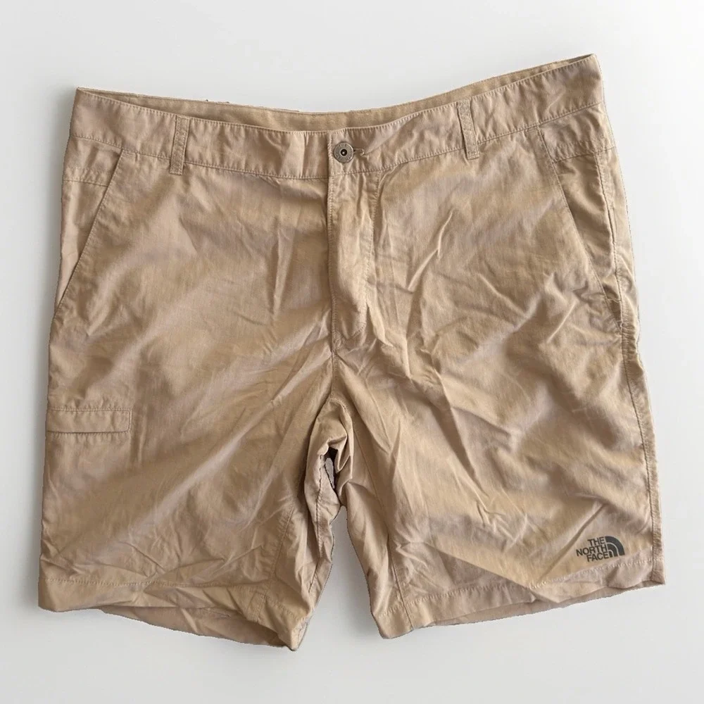 The North Face Men's Beige Cargo Hiking Shorts Size 38 Outdoor Utility